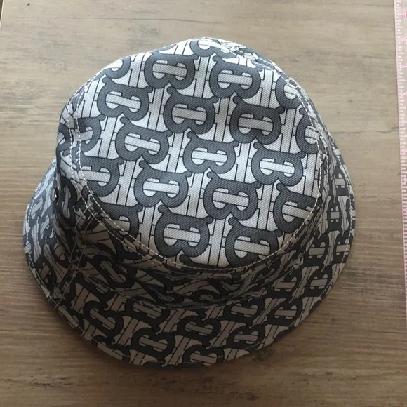NWT Burberry TB Monogram Gray Bucket Hat size Small - Picture 3 of 9